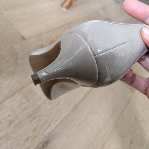 Calvin Klein beige pumps size 5.5 M - Picture 5 of 5